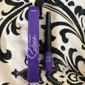 MAC SELENA boot black liquid eye liner